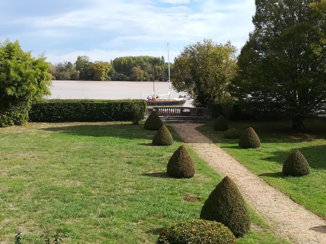 Fronsac Garros别墅 外观 照片